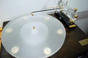 linear record player BG XX01 5 1 scaled
